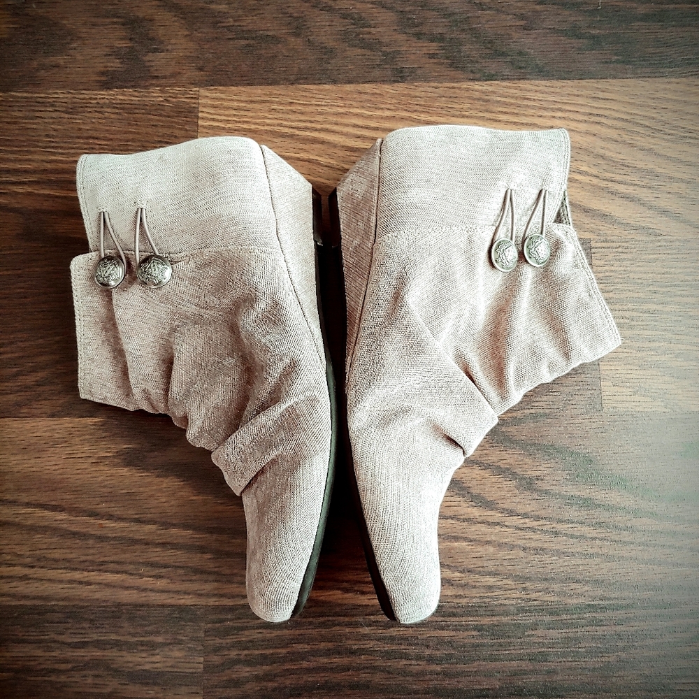 Rocket Dog Beige Corduroy Button up Wedge Boots